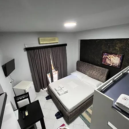 Hotel Sala *
