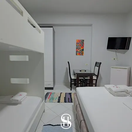 מלון Sala