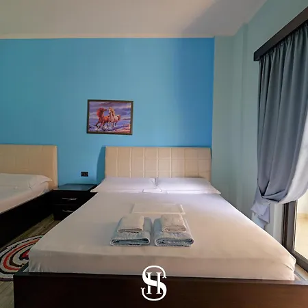 מלון Sala *