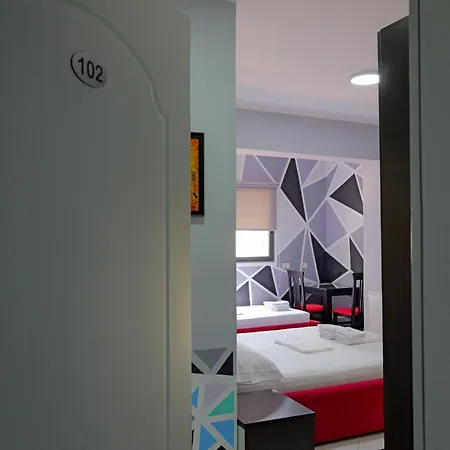 Sala Hotel *