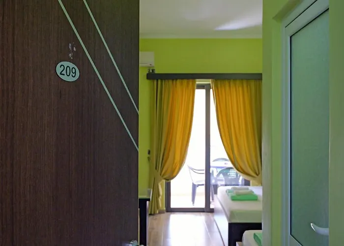 Sala * Sarandë
