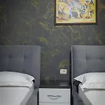 Sala ホテル Sarandë