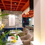 ホテル Sala