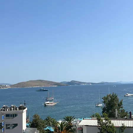 Sala ホテル Sarandë