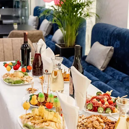 Sala ホテル Sarandë